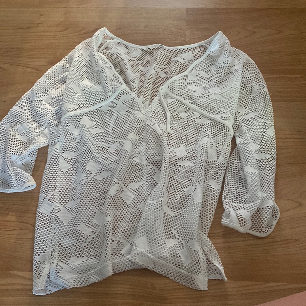 Unknown Brand. White Bathing suit cover up.